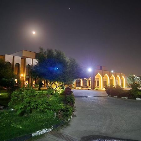 Basrah International Airport Hotel Bagian luar foto